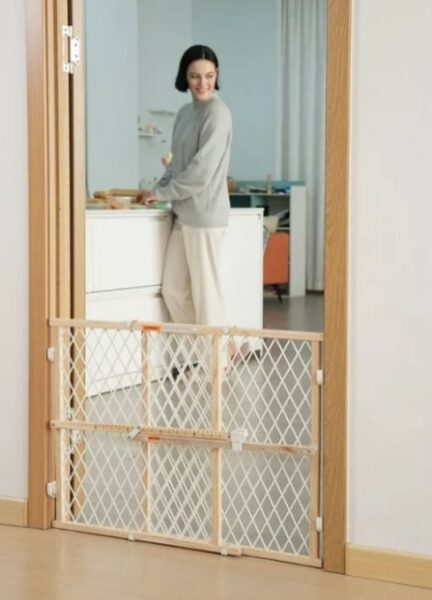 Parent choice standard walk safety gate