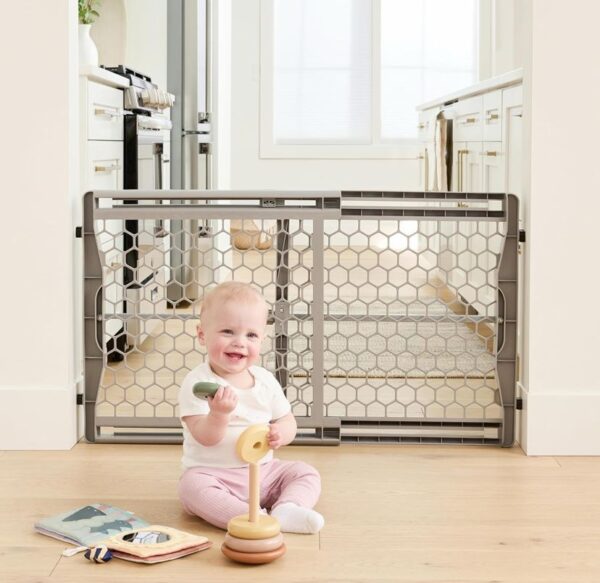 Regalo easy fit plastic extra wide gate.