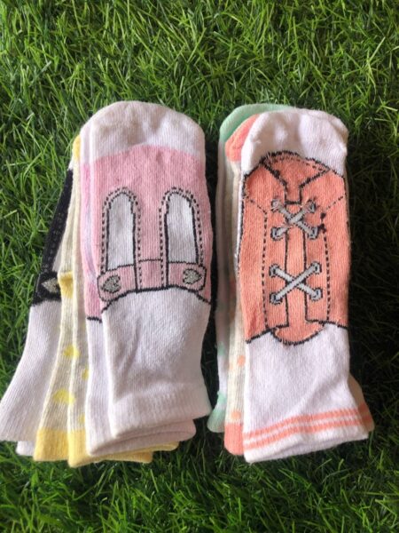 THE CHILDREN's PLACE 6 PACK SOCKS
