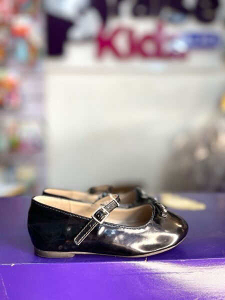 Place Girls black shoe with diamond pearls